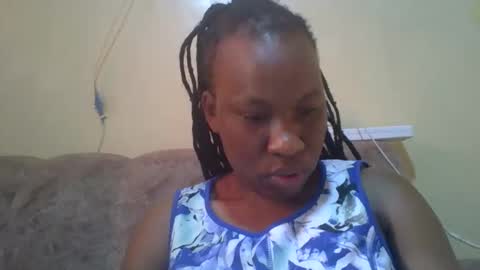 sweetdiva2012 online show from March 16, 4:40 am