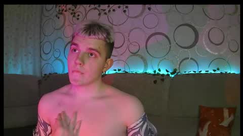 Justin online show from March 29, 7:36 pm