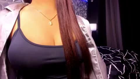 Snapshot of sweetest_one4 chatting on July 1, 4:47 am sweetest_one4 online show from July 1, 4:47 am