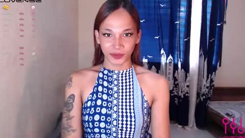 sweetkatniss online show from January 11, 2:41 am