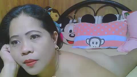 Snapshot of sweeteyes69xx chatting on June 26, 9:57 am sweeteyes69xx online show from June 26, 9:57 am