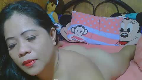 Snapshot of sweeteyes69xx chatting on July 3, 8:21 am sweeteyes69xx online show from July 3, 8:21 am