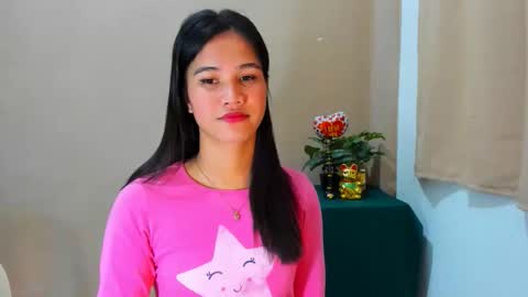 sweetgirl_latina143 online show from October 3, 6:38 pm