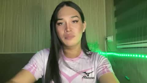 Snapshot of sweetgirl_rhainexxx chatting on May 14, 1:07 pm sweetgirl_rhainexxx online show from May 14, 1:07 pm