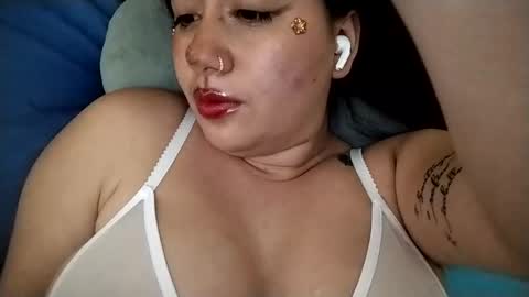 Ana Mara  i cant Make noise My family is here  online show from October 29, 6:04 am