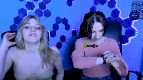 Chloe online show from April 11, 6:56 pm