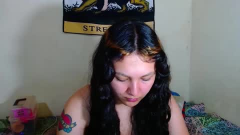 Snapshot of sweetie_maryy chatting on January 31, 8:40 pm Maria my insta sweetie maryy online show from January 31, 8:40 pm