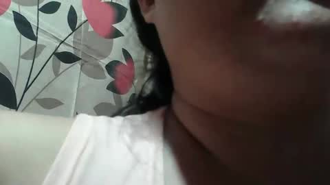 Snapshot of sweetiecummer318712 chatting on March 4, 11:16 am sweetiecummer318712 online show from March 4, 11:16 am