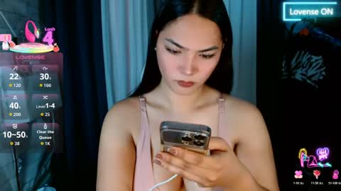 sweetiefox1 online show from May 29, 2:20 am