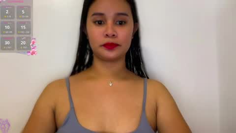 sweetjhessa69 online show from May 25, 5:57 am