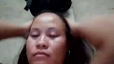 Snapshot of sweetmae32 chatting on June 5, 6:09 am sweetmae32 online show from June 5, 6:09 am