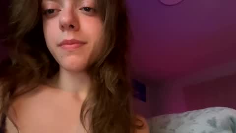 sweetmarie223 online show from April 16, 4:35 am