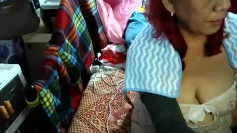 Snapshot of sweetmature_69 chatting on June 14, 2:24 am sweetmature_69 online show from June 14, 2:24 am