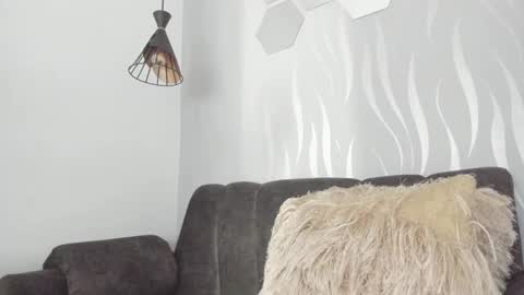 Monic online show from November 21, 6:06 pm