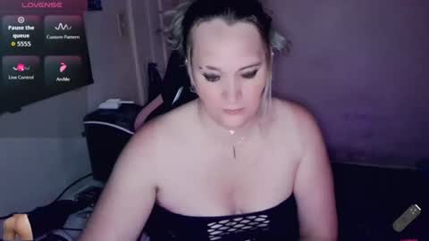 SweetMorgan online show from June 17, 1:52 am