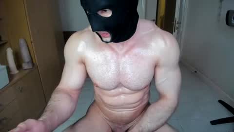 Snapshot of sweetmuscles_boy chatting on July 20, 5:59 pm Lorenzo online show from July 20, 5:59 pm