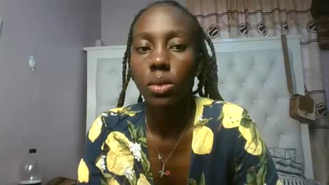 Novah girlie online show from June 15, 3:25 pm