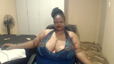 sweetnoziexxx online show from March 12, 6:19 am
