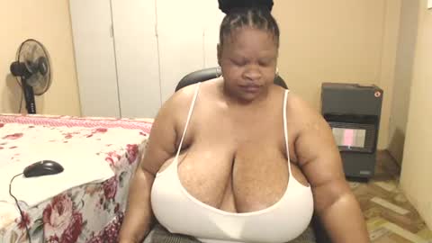 sweetnoziexxx online show from July 3, 4:30 am