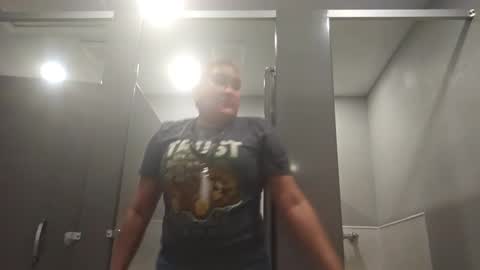 sweetp3ach29 online show from February 2, 11:21 pm