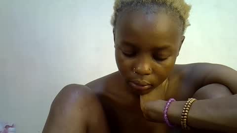 Lilly online show from March 31, 4:02 am