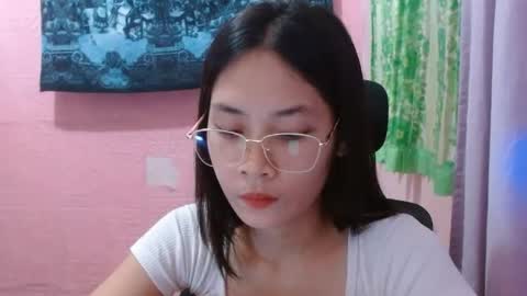 Snapshot of sweetsexygirl20 chatting on July 3, 5:03 am Mia online show from July 3, 5:03 am