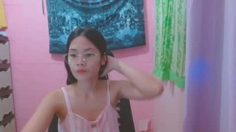 Snapshot of sweetsexygirl20 chatting on July 7, 6:05 am Mia online show from July 7, 6:05 am
