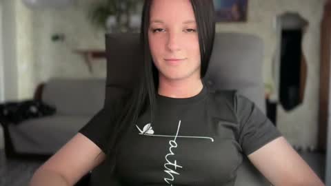 Sweet Shy online show from June 27, 1:50 pm