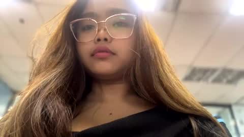 sweetspicyy online show from March 17, 7:44 am