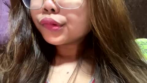 sweetspicyy online show from April 8, 2:50 pm