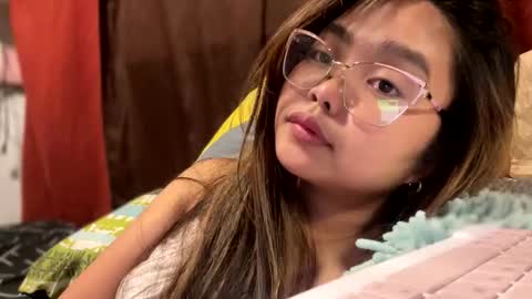 sweetspicyy online show from April 9, 6:41 am