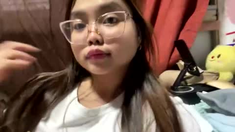 sweetspicyy online show from April 13, 10:10 am