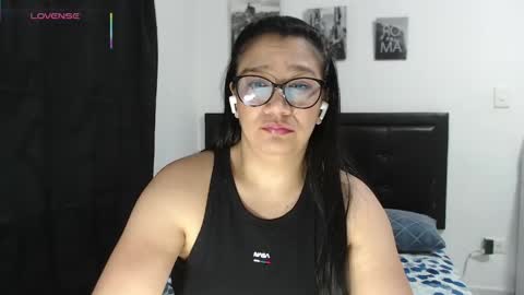 Stormi online show from April 18, 9:02 am