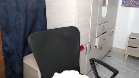 sweett_candy1 online show from September 24, 3:43 am