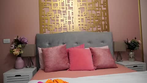 SweettLuna online show from April 5, 7:44 pm