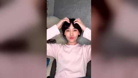 Snapshot of sweetwetg chatting on March 21, 3:04 pm Adelin online show from March 21, 3:04 pm