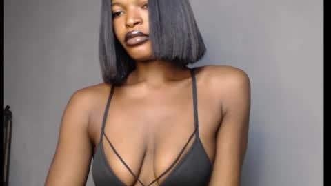 sweetxxboobsx online show from March 1, 8:16 am