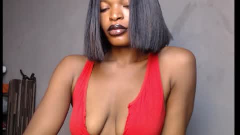 sweetxxboobsx online show from March 3, 9:10 pm