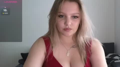Snapshot of sweety_bettyyy chatting on July 9, 11:03 am Betty online show from July 9, 11:03 am