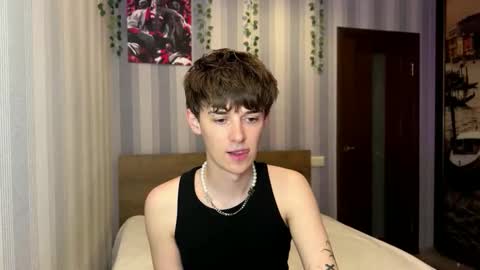 Sweety Dude online show from April 23, 3:58 pm