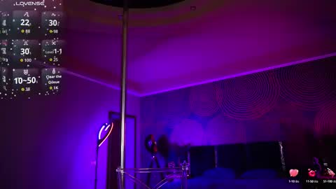 Snapshot of sweety_one_ chatting on September 18, 2:19 pm Sweety one online show from September 18, 2:19 pm