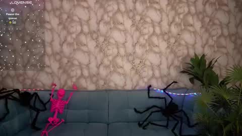 Snapshot of sweety_one_ chatting on October 24, 1:29 pm Sweety one online show from October 24, 1:29 pm