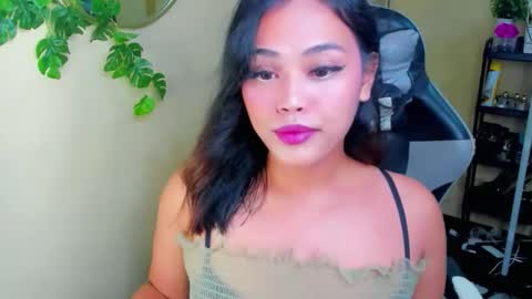 Snapshot of sweety_shane chatting on April 16, 10:05 am sweety_shane online show from April 16, 10:05 am