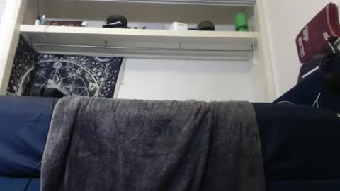 Snapshot of switchred chatting on October 18, 11:33 am Switchred online show from October 18, 11:33 am