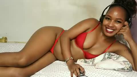 swt_bby online show from May 16, 10:52 pm