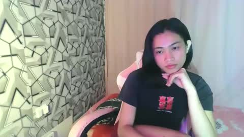 sydnyxox1 online show from May 7, 2:06 am