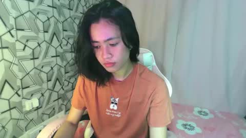 sydnyxox1 online show from May 18, 1:13 am