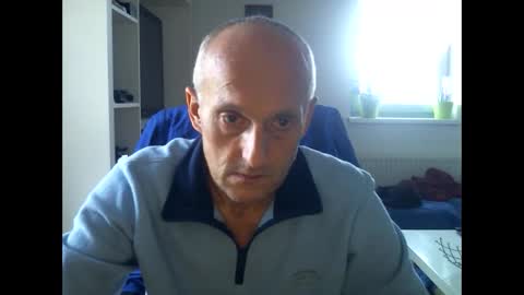 Snapshot of sylverstart92 chatting on January 1, 11:38 am sylverstart92 online show from January 1, 11:38 am