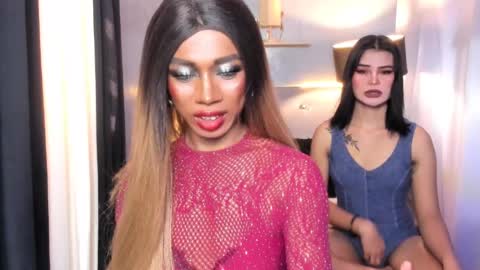 sylviafoxxx online show from May 24, 1:32 am
