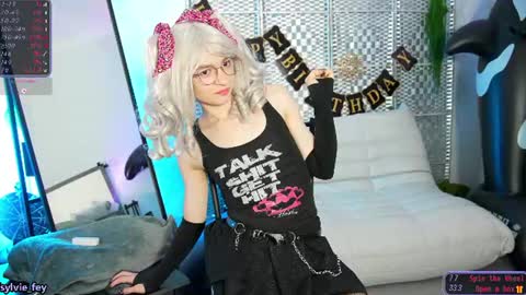 Snapshot of sylvie_fey chatting on August 2, 2:21 am Sylvie online show from August 2, 2:21 am
